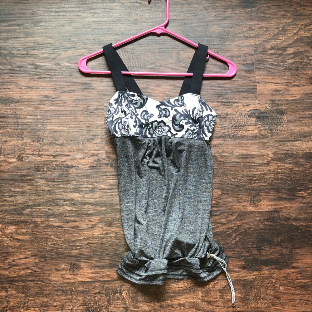 Lululemon tank size 4